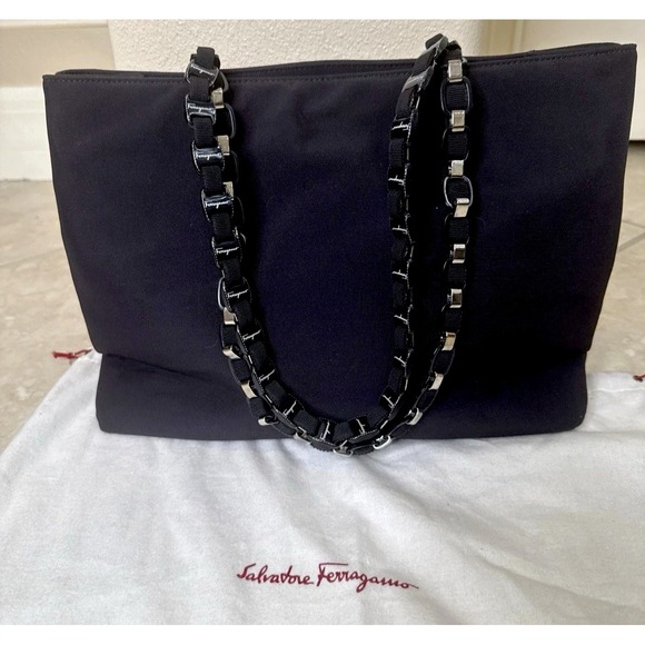 Salvatore Ferragamo Vara Chain Link Shoulder Bag Black...